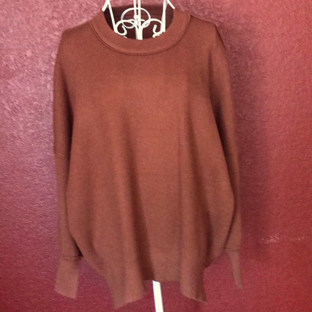 Knit sweatshirt